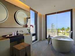 Pullman Lombok Merujani Mandalika Beach Resort