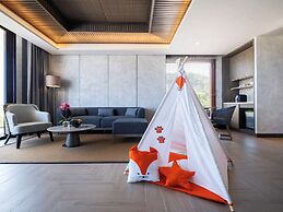 Pullman Lombok Merujani Mandalika Beach Resort