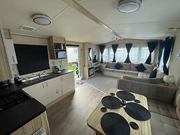 Holiday Park Caravan Fluffy in Harts Holiday Park