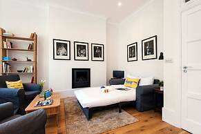 The Stunning Philbeach Garden Apartment