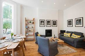 The Stunning Philbeach Garden Apartment