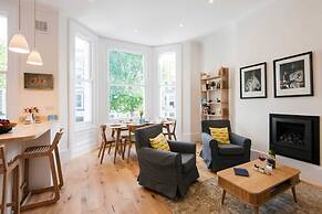 The Stunning Philbeach Garden Apartment