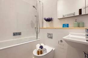 The Stunning Philbeach Garden Apartment