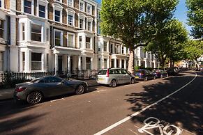 The Stunning Philbeach Garden Apartment