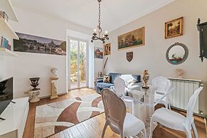Bright and Spacious Philbeach Garden Apartment