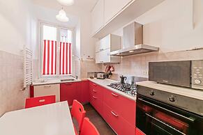 Bright and Spacious Philbeach Garden Apartment