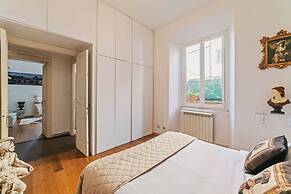 Bright and Spacious Philbeach Garden Apartment