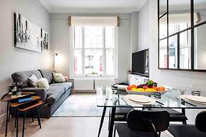 Bright and Modern Bayswater Apartment