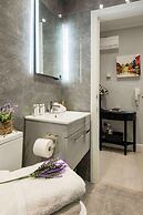 Bright and Modern Bayswater Apartment