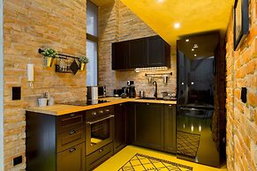 Bright Warwick Chambers Apartment