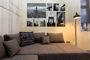 Bright Warwick Chambers Apartment