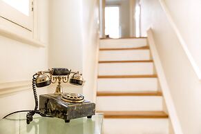 Bright and Spacious Notting Hill Nest