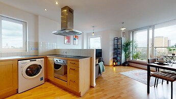 Cozy Hackney Apartment