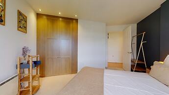 Cozy Hackney Apartment