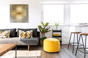 Bright London Bridge Apartment