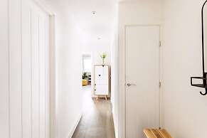 Bright London Bridge Apartment