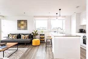 Bright London Bridge Apartment