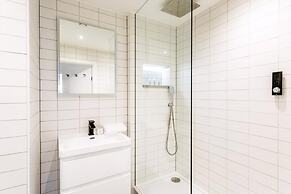 Bright London Bridge Apartment