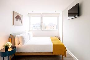Bright London Bridge Apartment