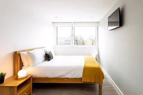 Bright London Bridge Apartment