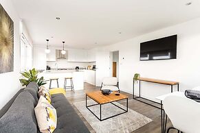 Bright London Bridge Apartment