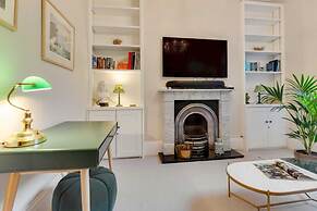 Bright Camberwell Georgian Apartment