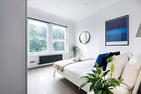 Modern and Bright Highgate Gem