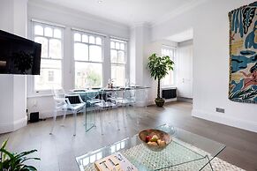 Modern and Bright Highgate Gem