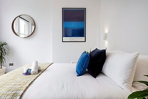 Modern and Bright Highgate Gem