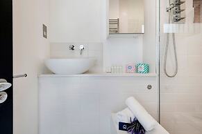 Modern and Bright Highgate Gem