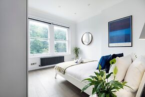 Modern and Bright Highgate Gem