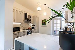 Stunning Maida Vale Apartment