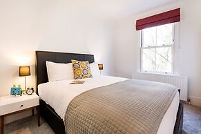 Bright and Modern Earls Court Gem
