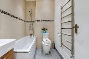 Bright and Modern Earls Court Gem
