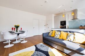 Bright and Modern Earls Court Gem