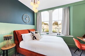 Your Apartment Clifton House