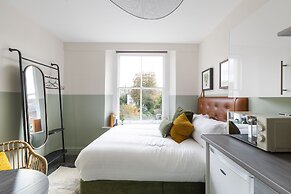 Your Apartment Clifton House