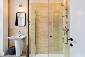 Your Apartment Clifton House