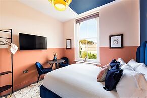 Your Apartment Clifton House