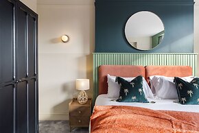 Your Apartment Clifton House