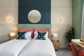 Your Apartment Clifton House