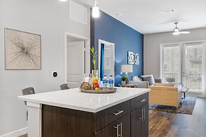 StayOvr at Galatyn Park - Richardson