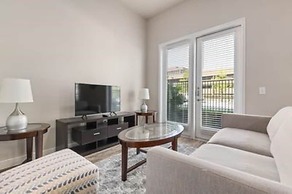 StayOvr at Galatyn Park - Richardson