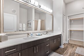 StayOvr at Galatyn Park - Richardson