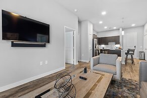 StayOvr at Galatyn Park - Richardson