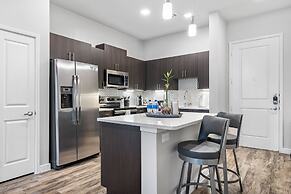 StayOvr at Galatyn Park - Richardson