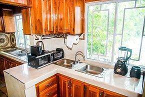 Dela de-Rose Guest House negril Jamaica