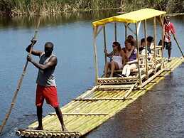 Dela de-Rose Guest House negril Jamaica