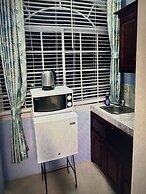 Dela de-Rose Guest House negril Jamaica