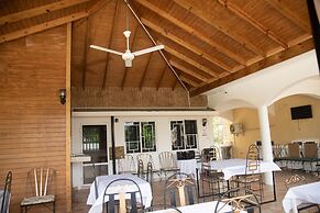 Dela de-Rose Guest House negril Jamaica